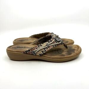 MINNETONKA Silverthorne Needlepoint Thong Sandals Women's 8 US